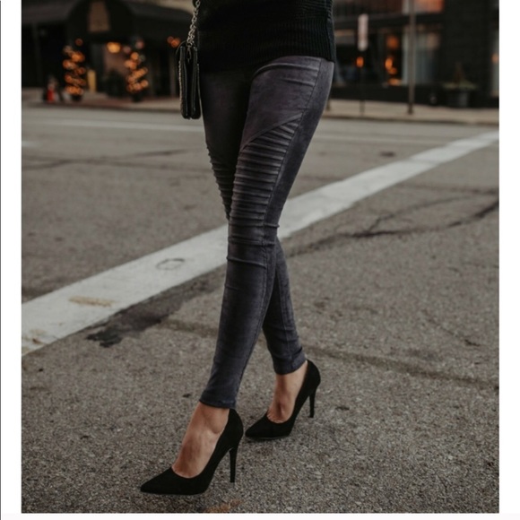 NEW Vegan Faux Suede Leggings Jeggings Riveted S - Picture 5 of 5
